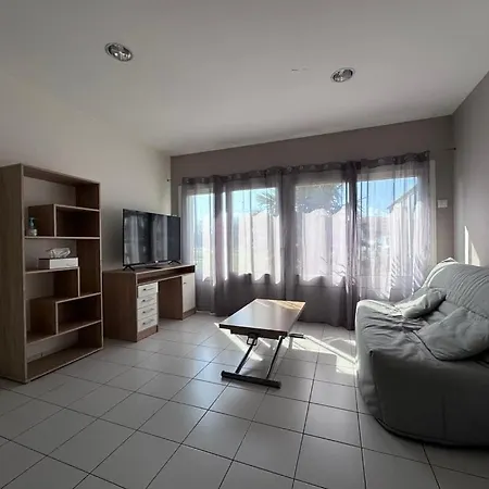 Sunset Kiwi Apartment Aytre
