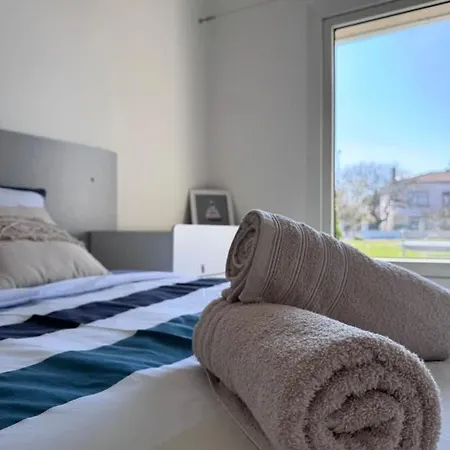 Sunset Kiwi Apartment Aytre